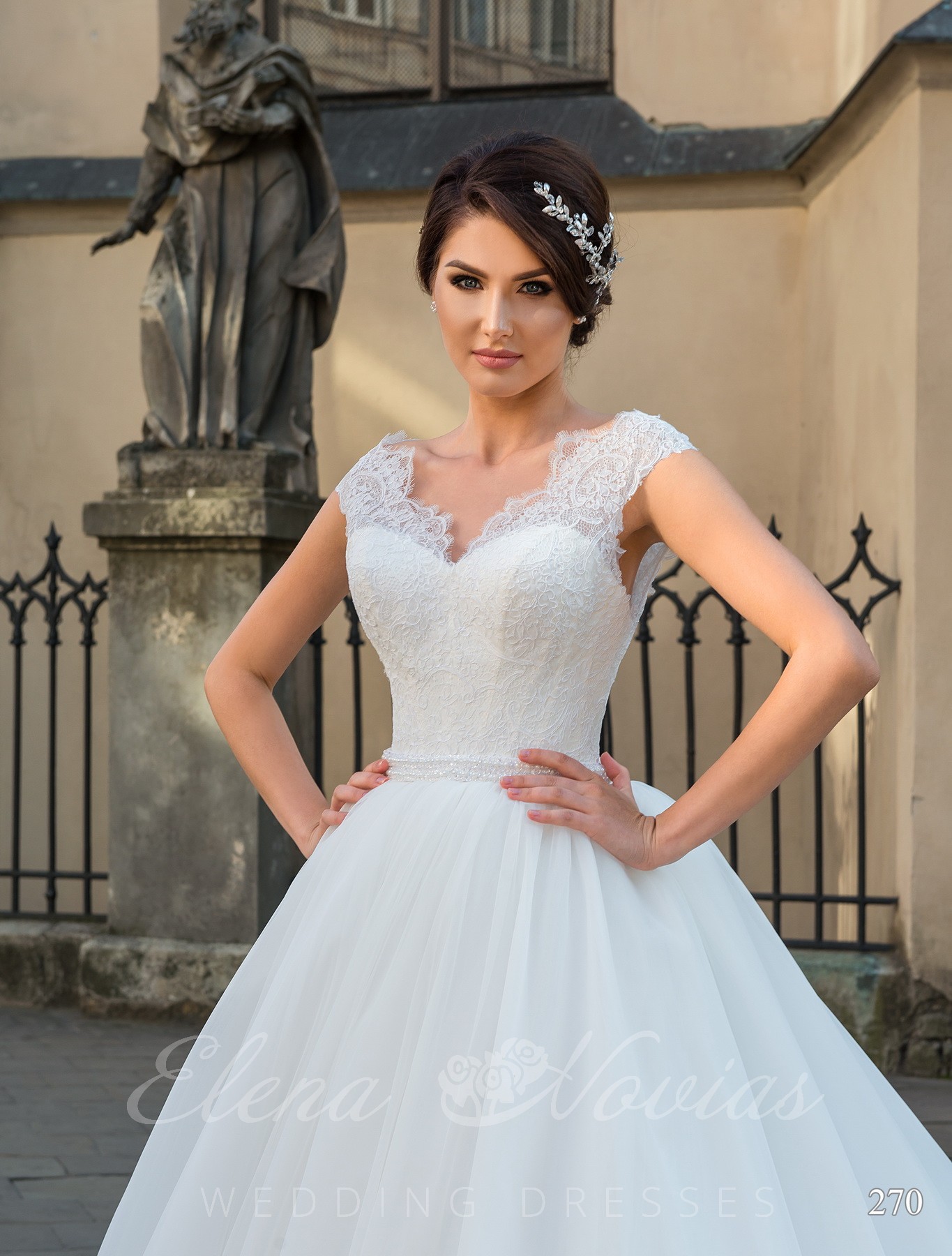 Delicate wedding dress model 270